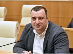 პოლიტიკოსი