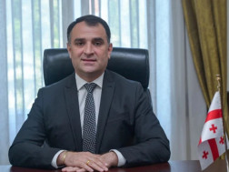 არჩილ ჩიქოვანმა ბათუმის მერის თანამდებობა დატოვა