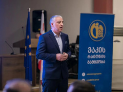 დავით კვინიკაძემ ვაკის რაიონის გამგებლის თანამდებობა დატოვა