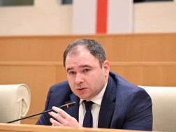 ნიკოლოზ სამხარაძე