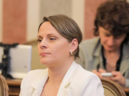 ნათია მოდებაძე