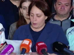   ელენე ხოშტარია 