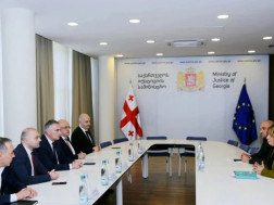 იუსტიციის მინისტრი