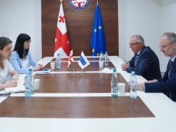 თეა ახვლედიანი