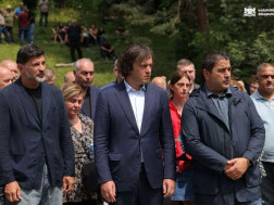 პრემიერი:  