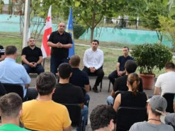 ბოლნისის მერობის კანდიდატი „ქართული ოცნებიდან“ ზამურ ჭითანავა ახალგაზრდებს შეხვდა
