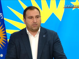 ირაკლი კირცხალია