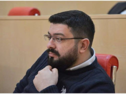 დიმიტრი სამხარაძე