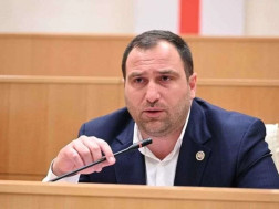 ირაკლი კირცხალია