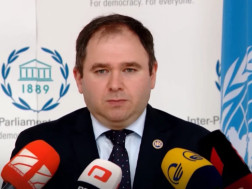 ნიკოლოზ სამხარაძე 