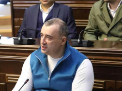 რატი იონათიშვილი