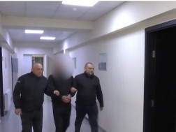 დაკავება  დაკავება