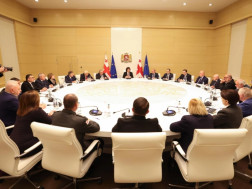 პრემიერ-მინისტრ პრემიერ-მინისტრ