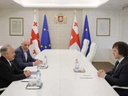 პრემიერ-მინისტრ პრემიერ-მინისტრ