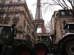 აქცია პარიზში აქცია პარიზში