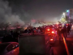 ირანული მედიის ცნობით, ქალაქ მაშჰადში მომიტინგეებმა ირანის უსაფრთხოების ძალების წარმომადგენელი მოკლეს