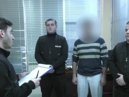 3 პირი დააკავა 3 პირი დააკავა