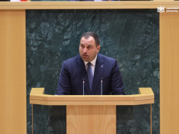 ირაკლი კირცხალია