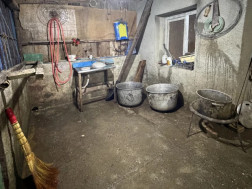 100 კილოგრამზე მეტი ფრინველის ხორცი 100 კილოგრამზე მეტი ფრინველის ხორცი