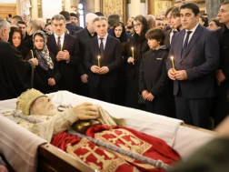 შალვა პაპუაშვილ