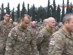 ილია მეორისთვის პატივის მისაგებად სამების ტაძარში სამხედრო მოსამსახურეები მივიდნენ