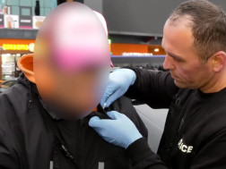 დაკავება დაკავება