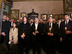 შალვა პაპუაშვილი სიონის საკათედრო ტაძარში სააღდგომო ლიტურგიას დაესწრო