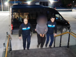 მიგრაციის დეპარტამენტის თანამშრომლები