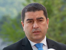 შალვა პაპუაშვილ