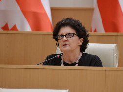 თეა წულუკიანი