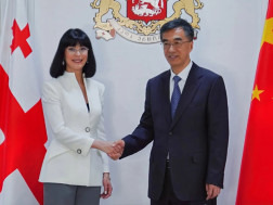 თეა ახვლედიანი