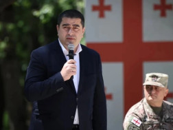 შალვა პაპუაშვილი 