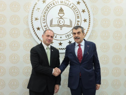 გივი მიქანაძ