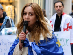 ნანა სანდერი