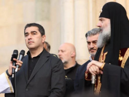 შალვა პაპუაშვილი 