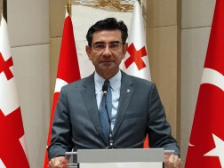 მუსტაფა თურქერ არიმუსტაფა თურქერ არი